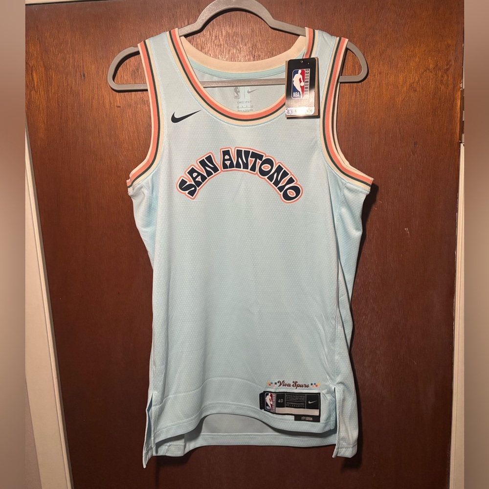 Nike Adult 2024-25 City Edition San Antonio Spurs jersey men’s small NWT blank